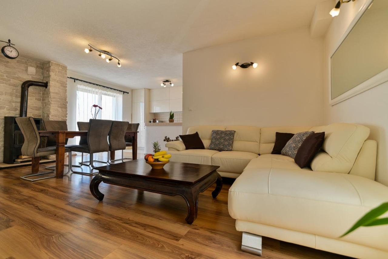 Apartman Ciciliani Трогир Екстериор снимка